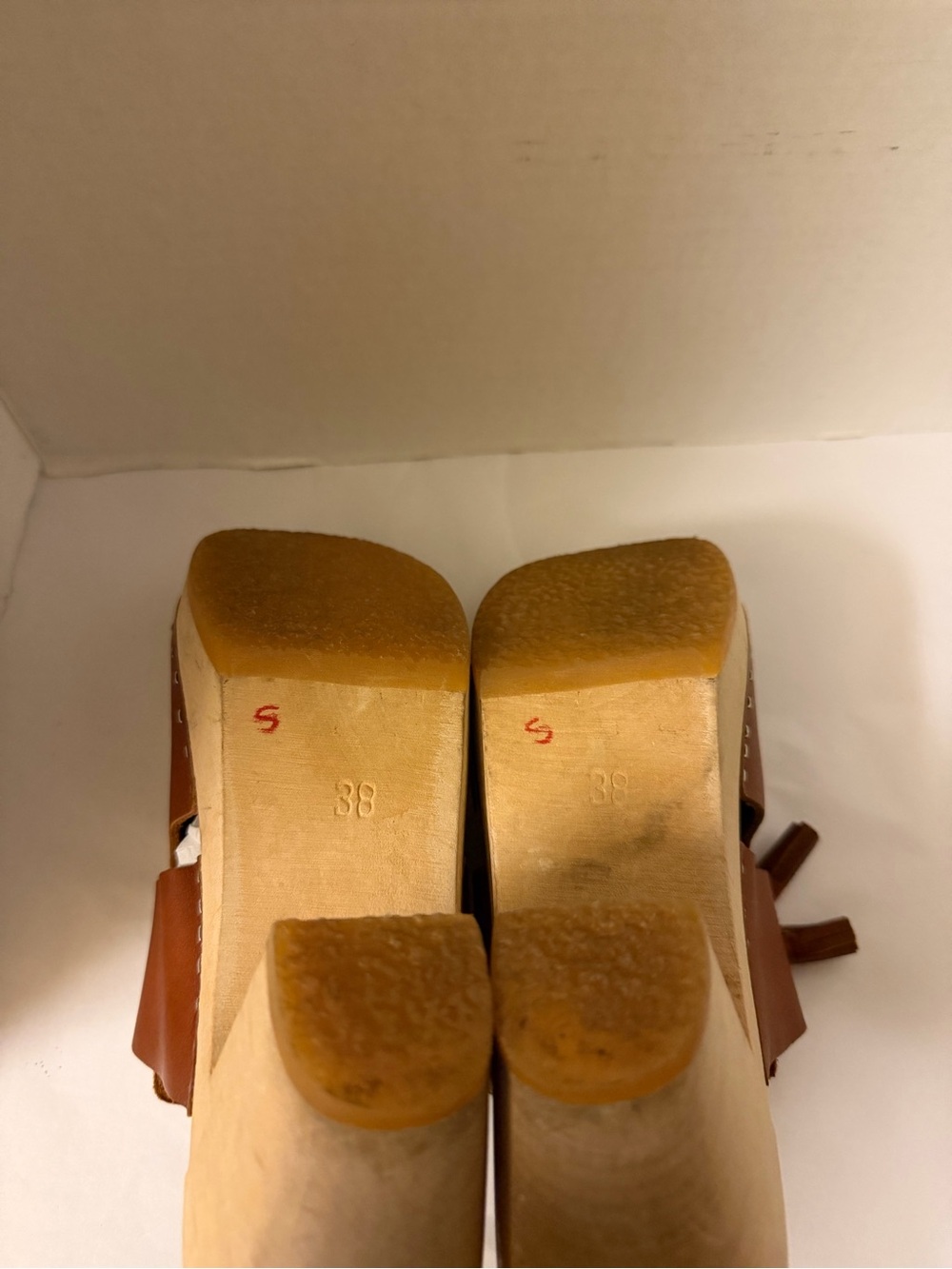 BRYR Zoe Leather Heel Clog Sz 38,8 Women’s - Picture 8 of 16
